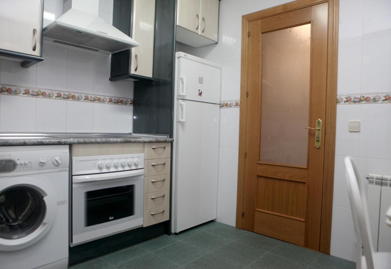 Apartamento Castilla Las Navas Del Marques Luaran gambar