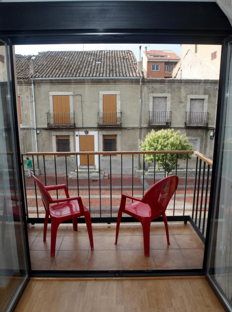 Apartamento Castilla Las Navas Del Marques Luaran gambar